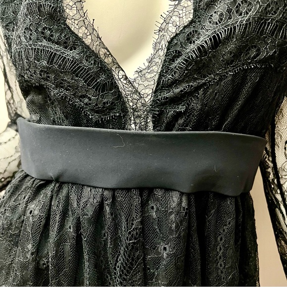 €345 CHRISTIES A PORTER Black Lace Top Blouse Size 42/S Partly Lined - Picture 4 of 6